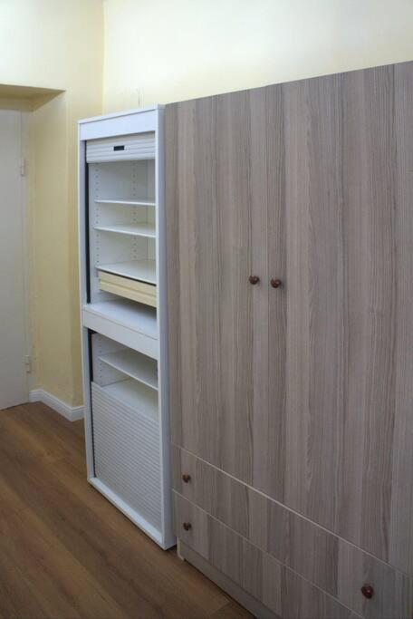Alle'S M Shyri Studio Apartment Tirana Bagian luar foto